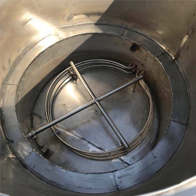 容德釀酒設(shè)備 白酒蒸酒設(shè)備 釀酒蒸餾設(shè)備 不銹鋼酒鍋圖片_高清圖_細(xì)節(jié)圖